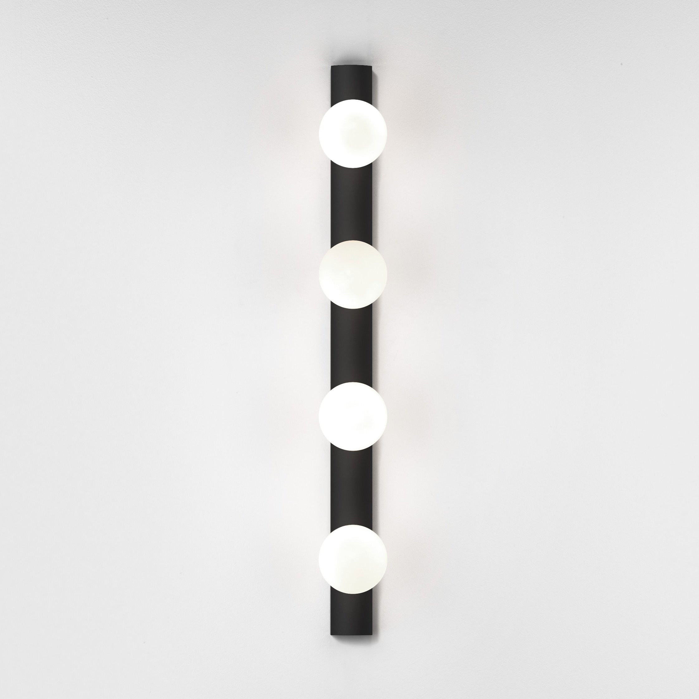 Lampada Da Parete Per Bagno Astro Cabaret 4 II - IP44, Nero Opaco - Illuminazione Specchio