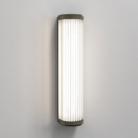 Versailles 370 2700K (1380109) in Bronze - Product Image 1