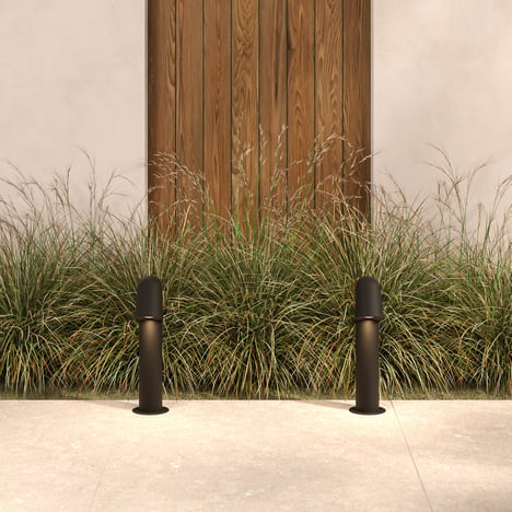 Mast Bollard 400 (1317023) in Textured Black - Insitu Image 1