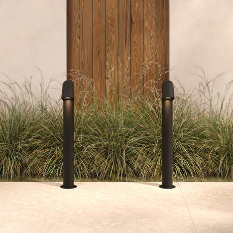 Mast Bollard 700 (1317025) in Textured Black - Insitu Image 1