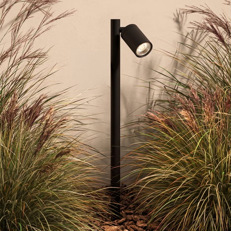 Dartmouth Spike 900 (1372018) in Textured Black - Insitu Image 1