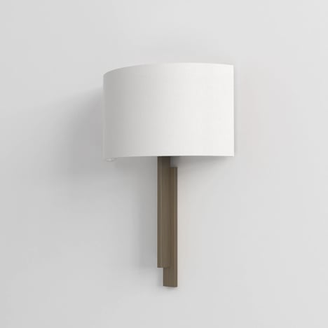 Tate (1334007) in Bronze with Semi Drum 320 Shade (5026001) in White Fabric