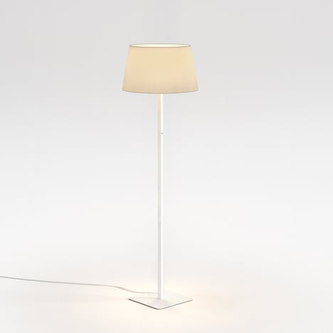 Beaumont Floor (1480011) in Bianco Opaco with French Drum 440 Shade (2 Pack) (5047005) in Tessuto Taupe