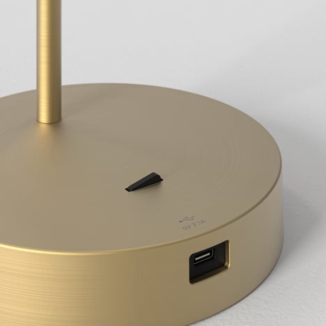 Enna Desk USB C (1058214) in Oro Opaco - Prodotto Image 4