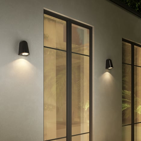 Mast Light Coastal (1317022) in Gloss Glaze Black - Insitu Image 4