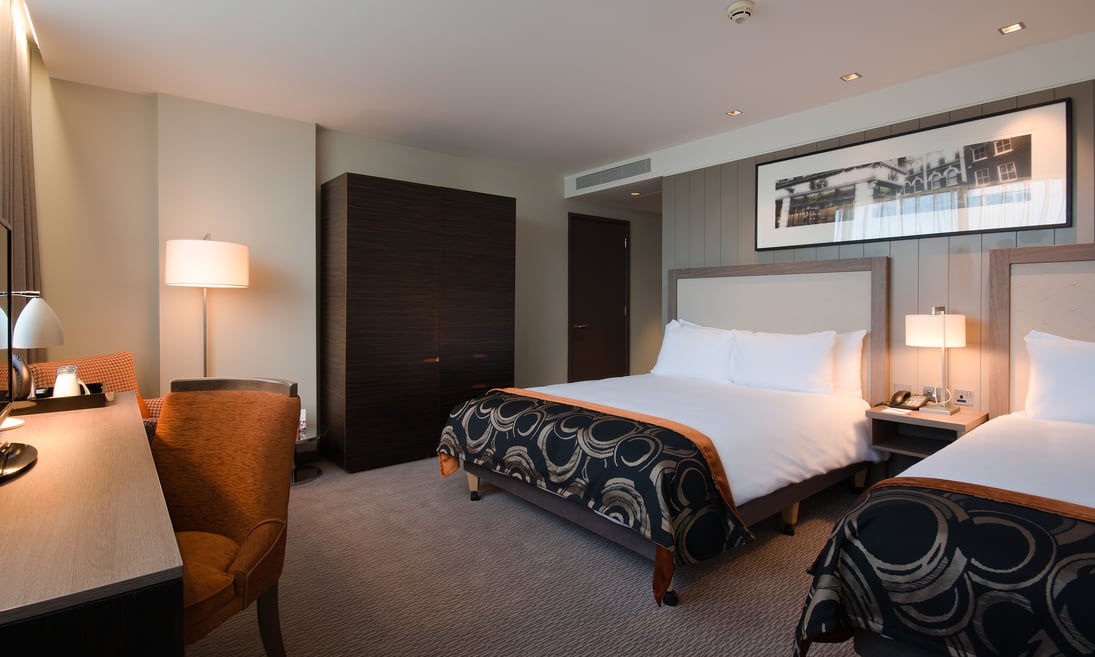 Clayton Hotel Chiswick, West London - Ravello lights
