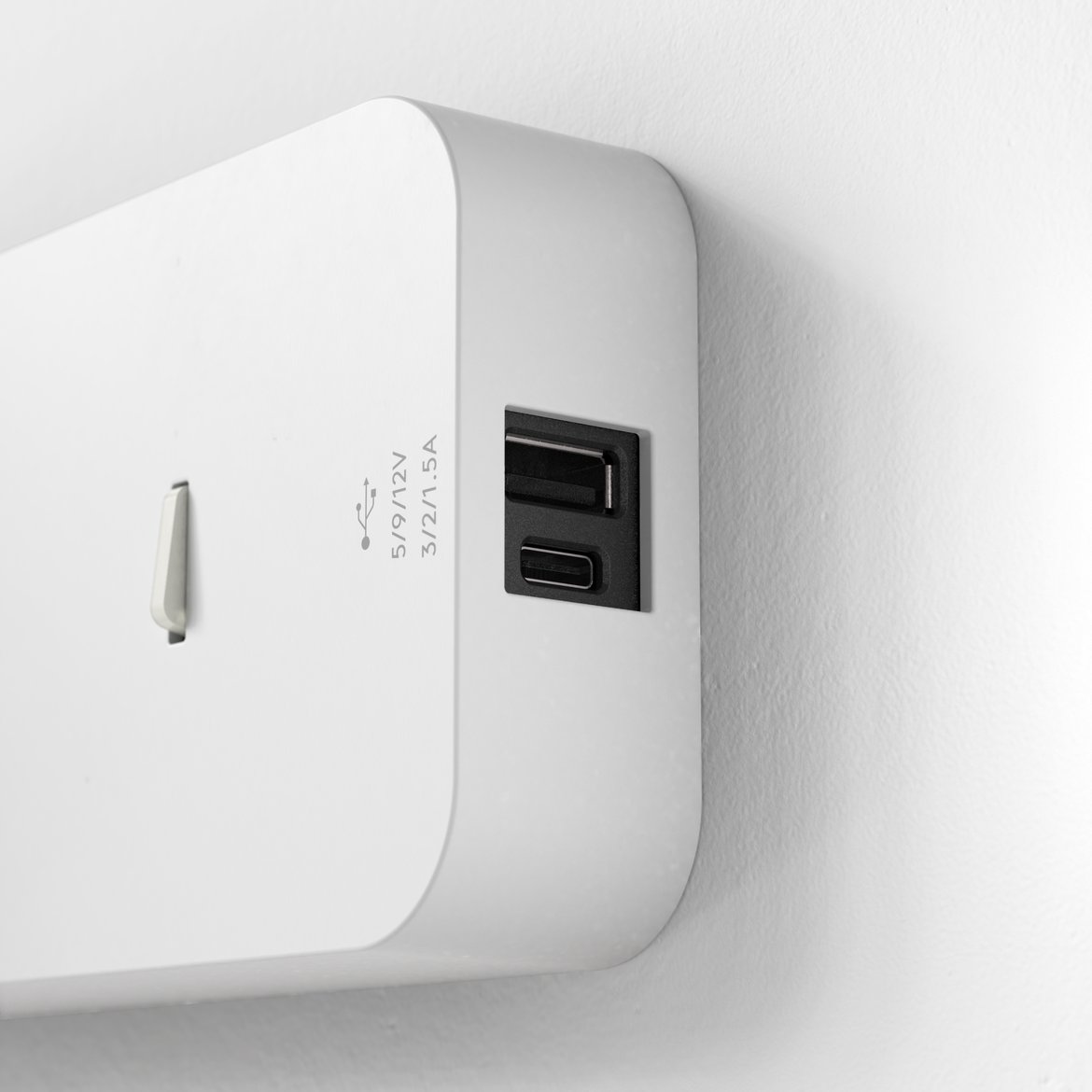 Enna Surface (USB A+C) Reading Light, Matt White | Astro