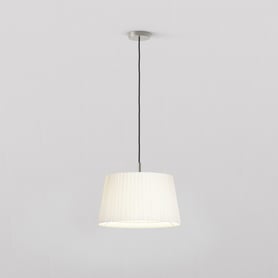 Pendant suspension kit with pleated shade