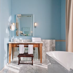 Verona (1147001) in Polished Chrome - Insitu