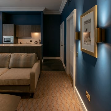 Anchorline Apart-hotel, Glasgow - featuring Jura wall lights