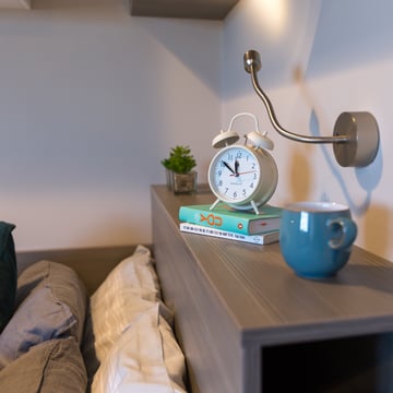 Metrovick House, UK, featuring Fosso reading light