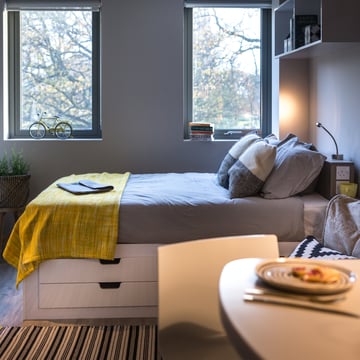 Astro's Fosso reading light - Brunswick House, UK