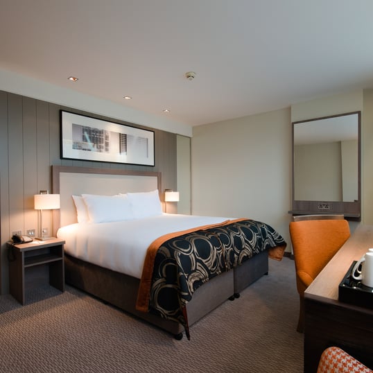 Clayton Hotel Chiswick, West London - Ravello lights