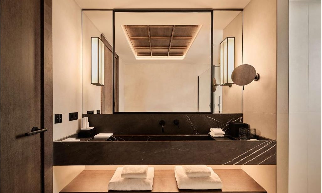 Salerno matt black bathroom wall light